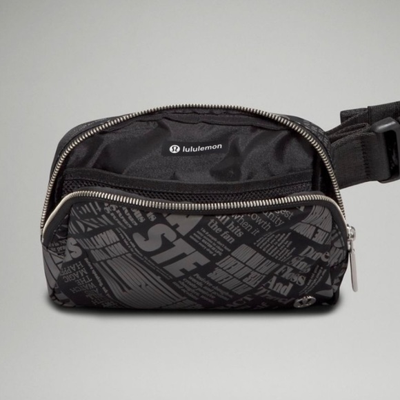 🍋Lululemon Everywhere Belt Bag, *Manifesto Print, NWT - Picture 6 of 11
